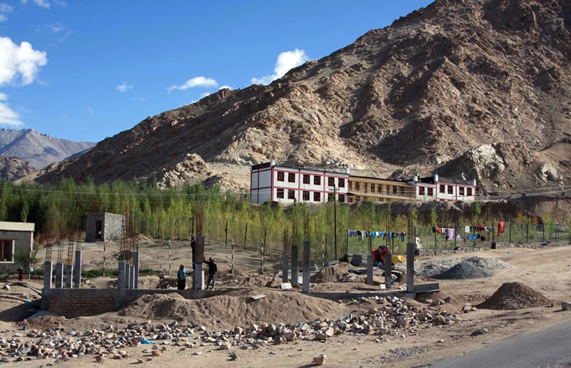 RAK Memorial Clinic And Student Ward