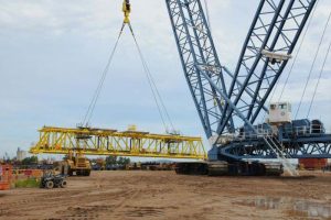 Lampson Crane Loading Out Bridge on 4th June